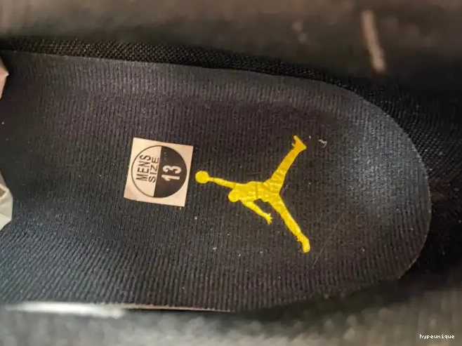 HYPE FJ0395-100 17 Lightning Air Jordan Low 0514